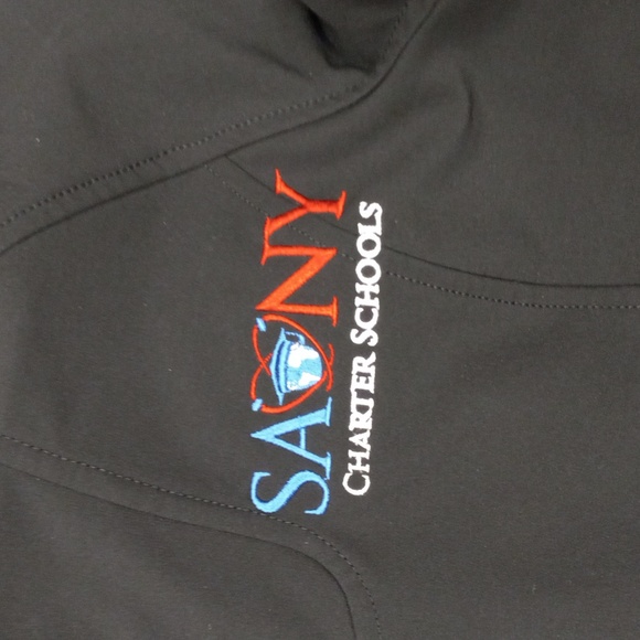 SANY BLACK NORTHFACE JACKET, BURGUNDY LONGSLEEVE 3/4 ZIP, RED SHORT SLEEVE SHIRT - Picture 3 of 16